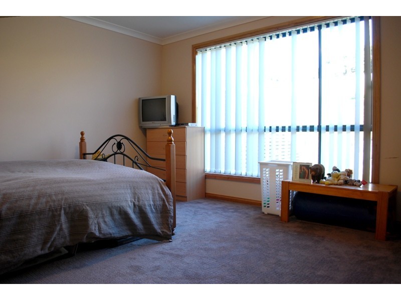 16 Grant Court, Granton TAS 7030