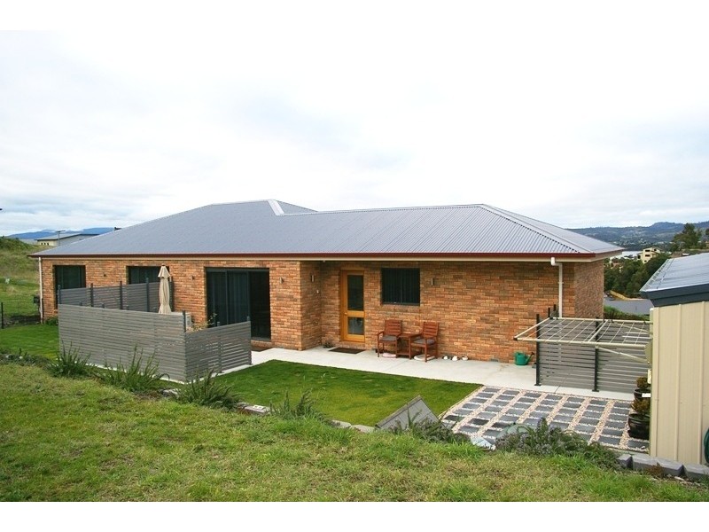 16 Grant Court, Granton TAS 7030