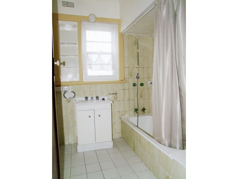 169 Augusta Road, Lenah Valley TAS 7008