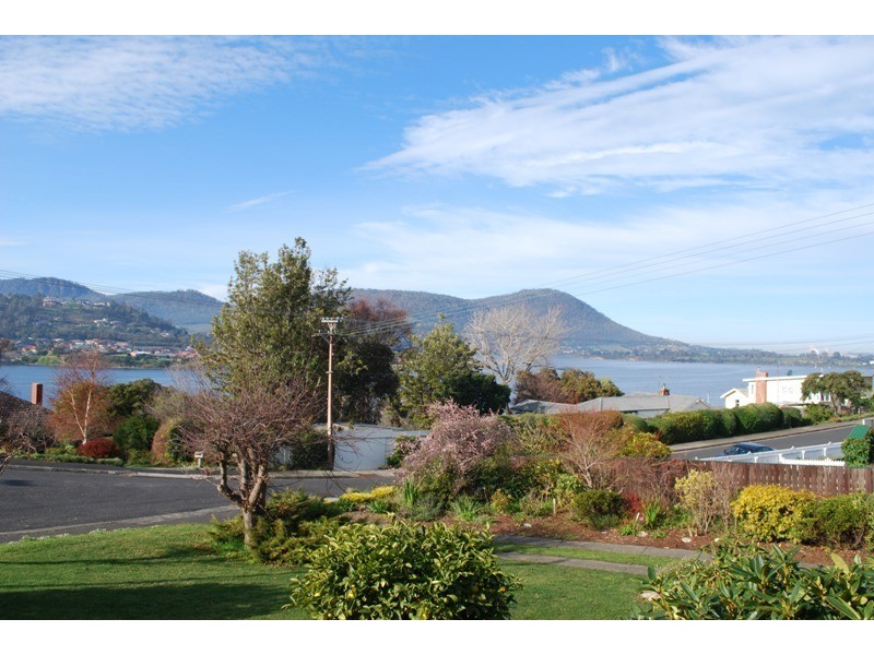 22 Wendourie Parade, Austins Ferry TAS 7011