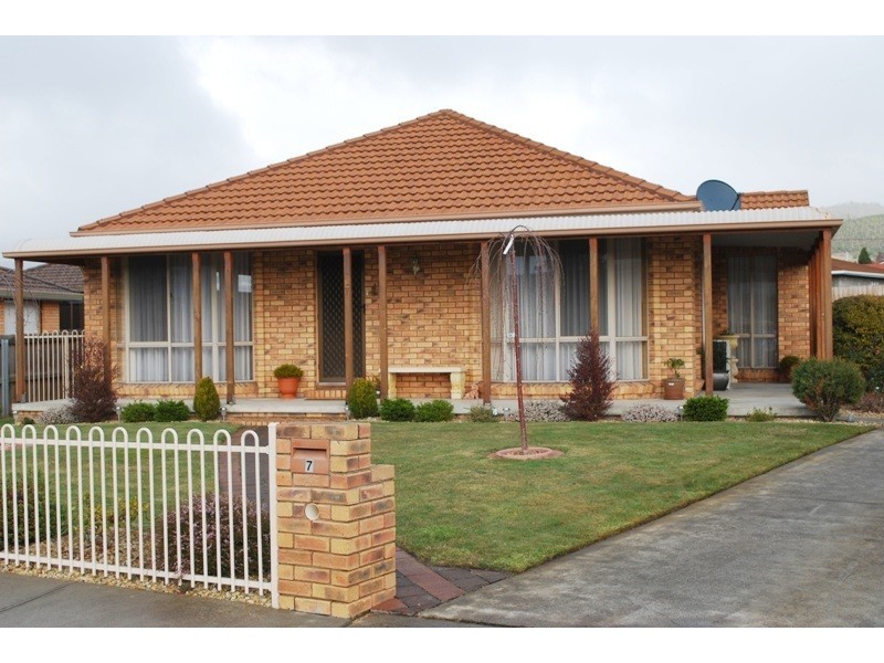7 Dewbay Court, Claremont TAS 7011