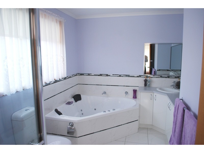 7 Dewbay Court, Claremont TAS 7011