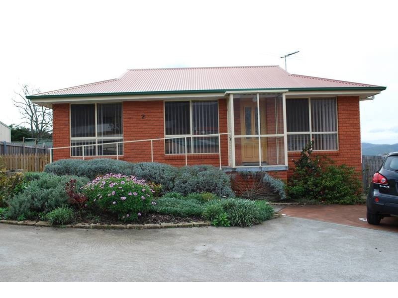 2/6 Moore Park Drive, Glenorchy TAS 7010