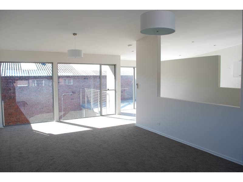 2/18 Smith Street, North Hobart TAS 7000