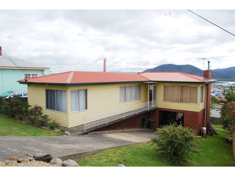 3 Beverley Grove, West Moonah TAS 7009