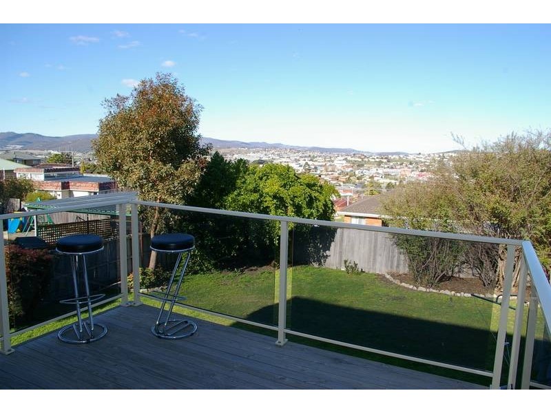 19 Huntley Street, Montrose TAS 7010