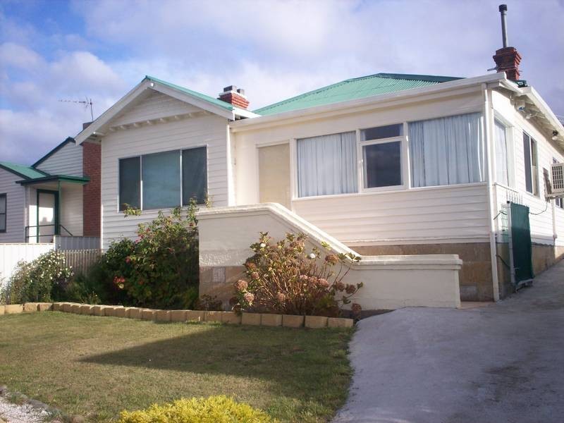 46 Main Road, Claremont TAS 7011