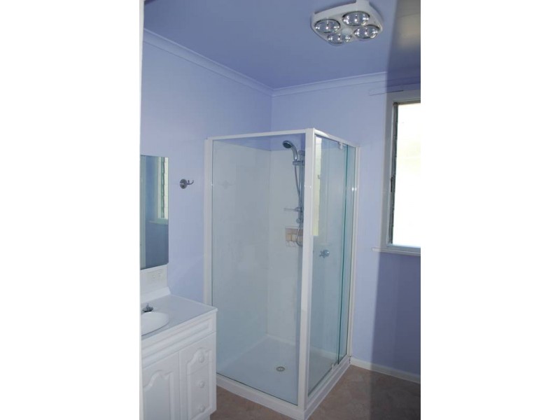 27 Curlew Parade, Claremont TAS 7011