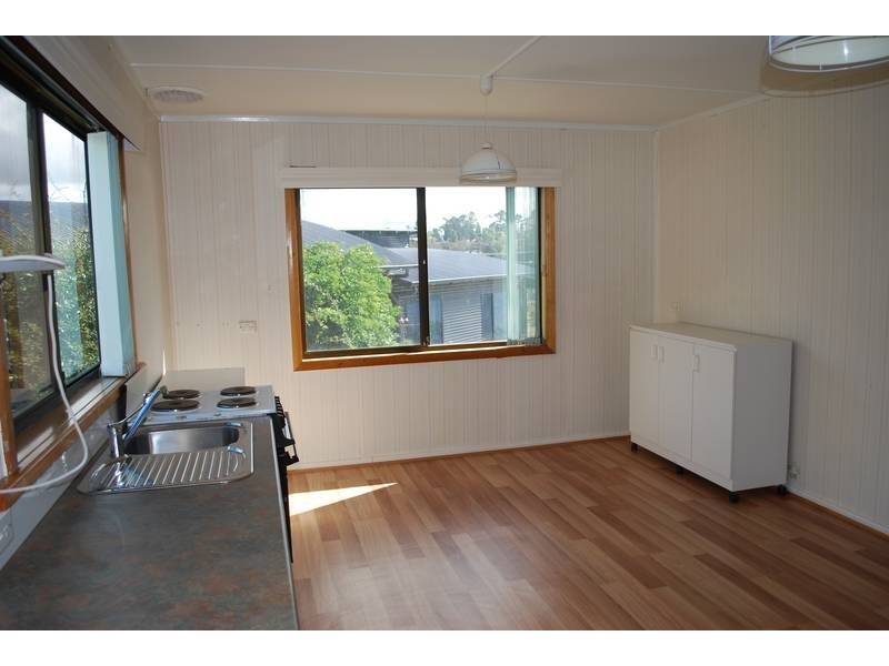 27 Curlew Parade, Claremont TAS 7011