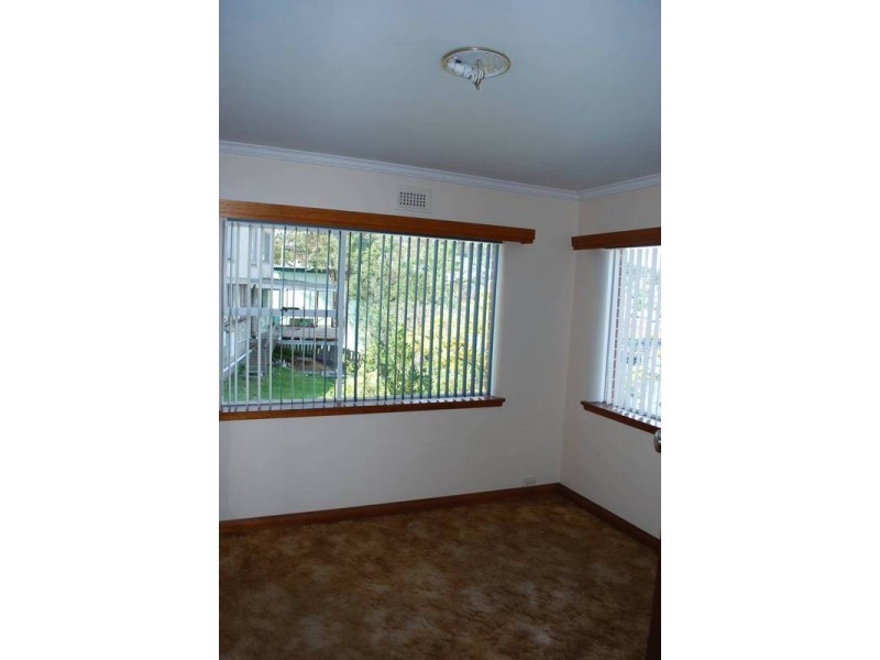 10 Tianna Road, Lindisfarne TAS 7015