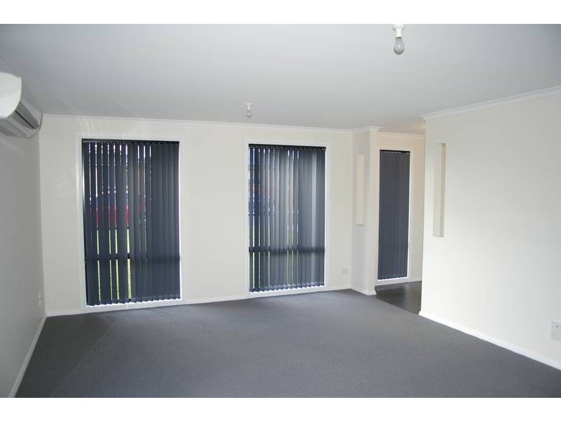 2/10 Lucas Place, Brighton TAS 7030