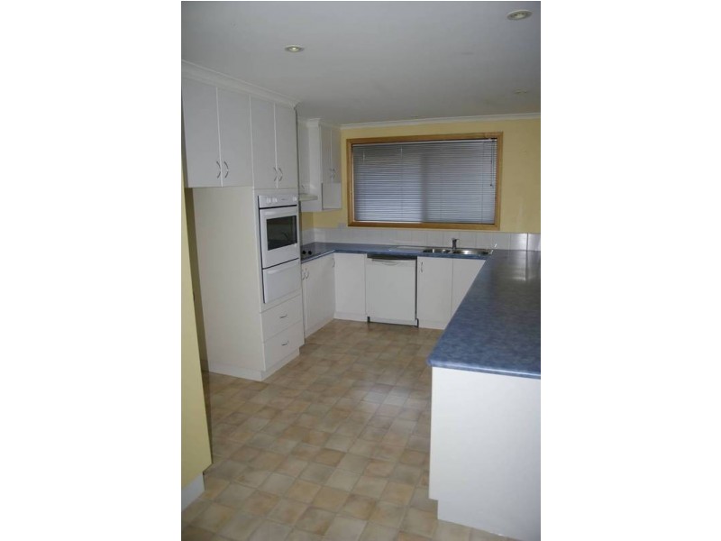 17 Fairview Drive, Kingston TAS 7050