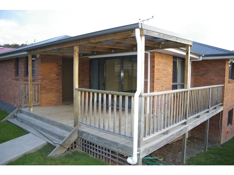 17 Fairview Drive, Kingston TAS 7050