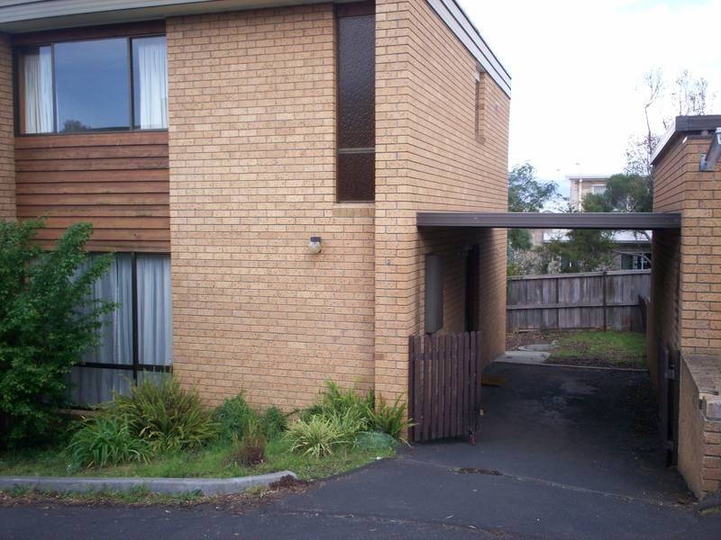 25/4 Clifford Court, Howrah TAS 7018