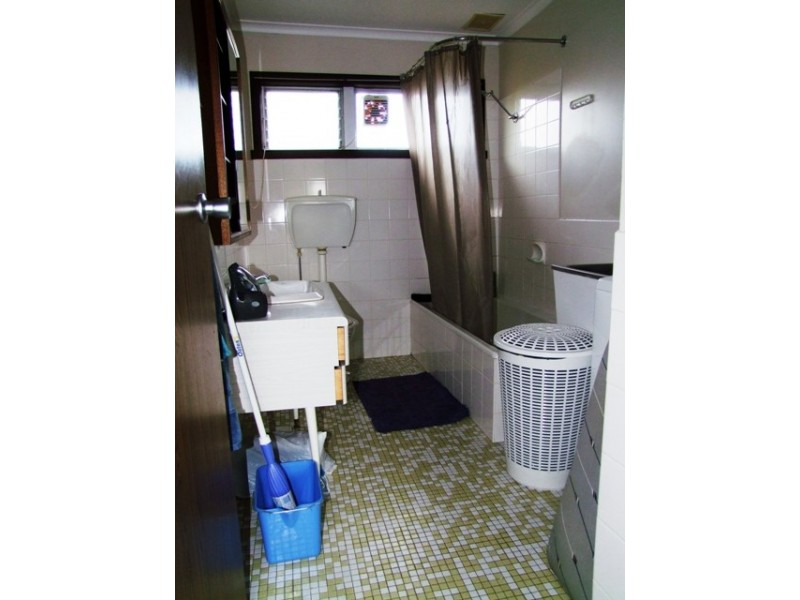 2/3 Lissadell Court, New Town TAS 7008