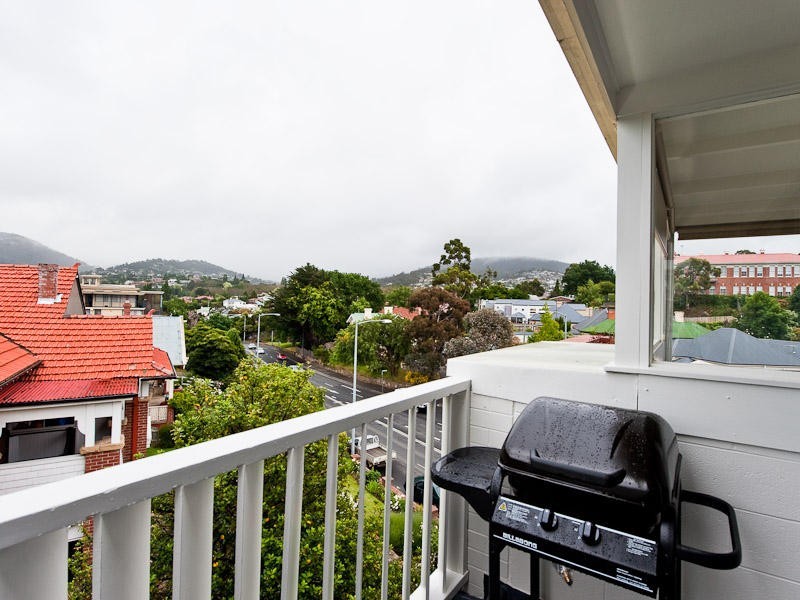 33/64 St Georges Tcs, Battery Point TAS 7004