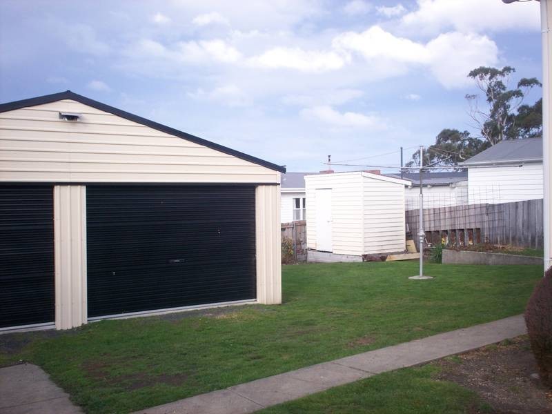 11 Keynsham Rd, Claremont TAS 7011