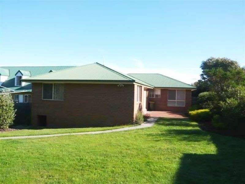 28 Ash Drive, Kingston TAS 7050