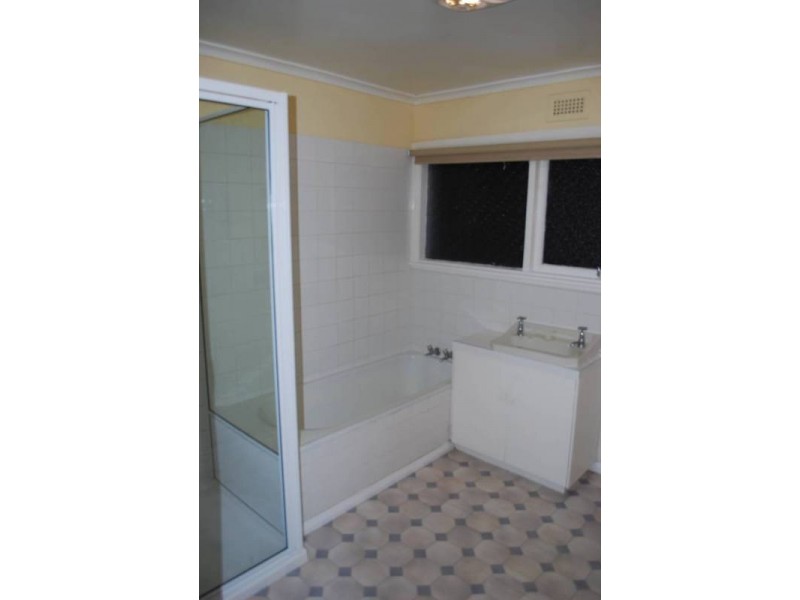 9 Ninabah Street, Howrah TAS 7018