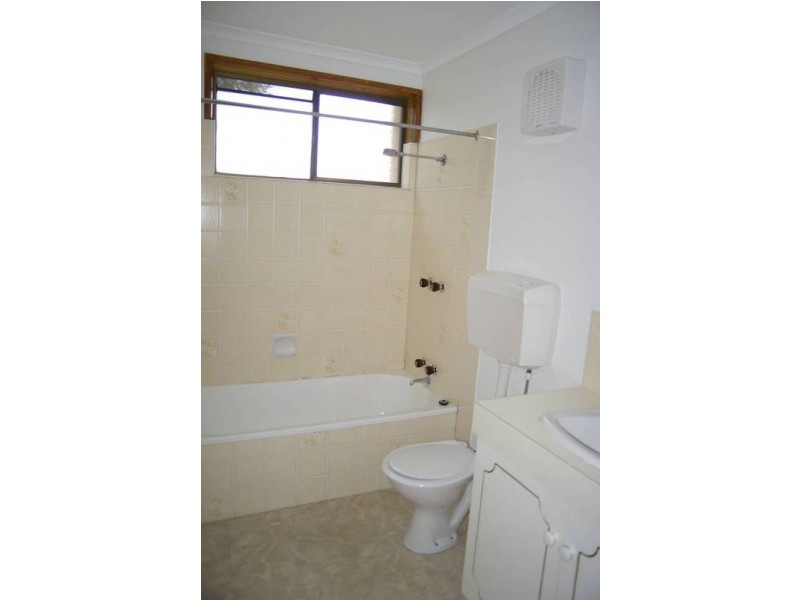 25/4 Clifford Court, Howrah TAS 7018