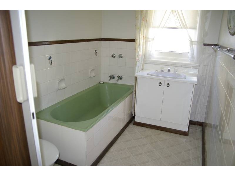 22 Leonard Avenue, West Moonah TAS 7009