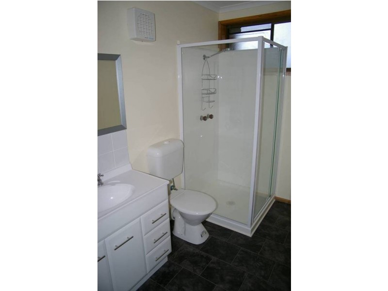 4/24 Clifford Court, Howrah TAS 7018