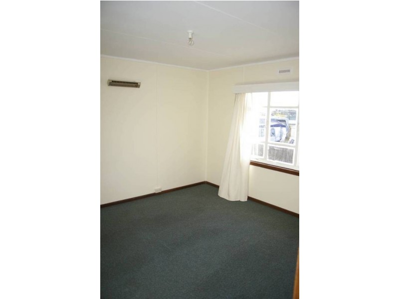 118 Bass Street, Warrane TAS 7018