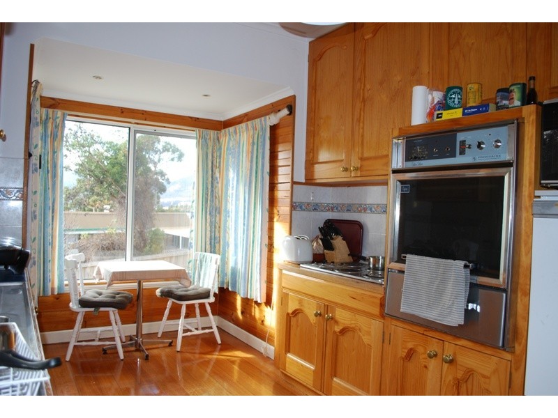 4 Hilton Road, Claremont TAS 7011