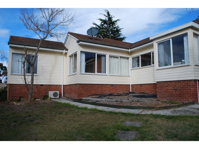 4 Hilton Road, Claremont TAS 7011