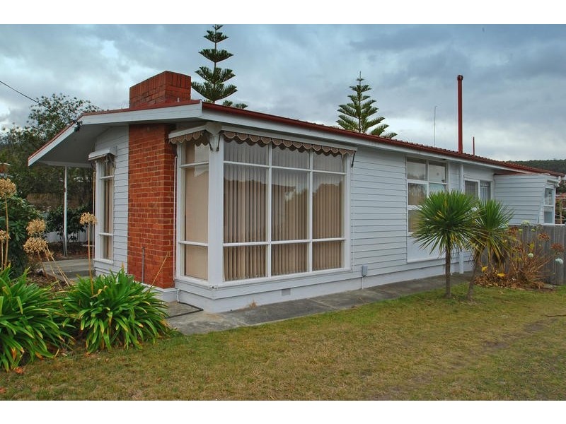9 Ninabah Street, Howrah TAS 7018