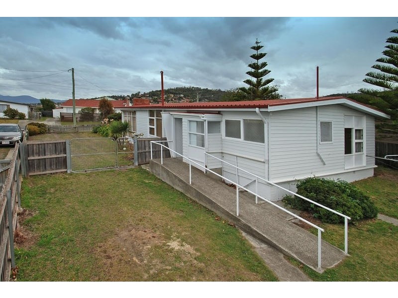 9 Ninabah Street, Howrah TAS 7018