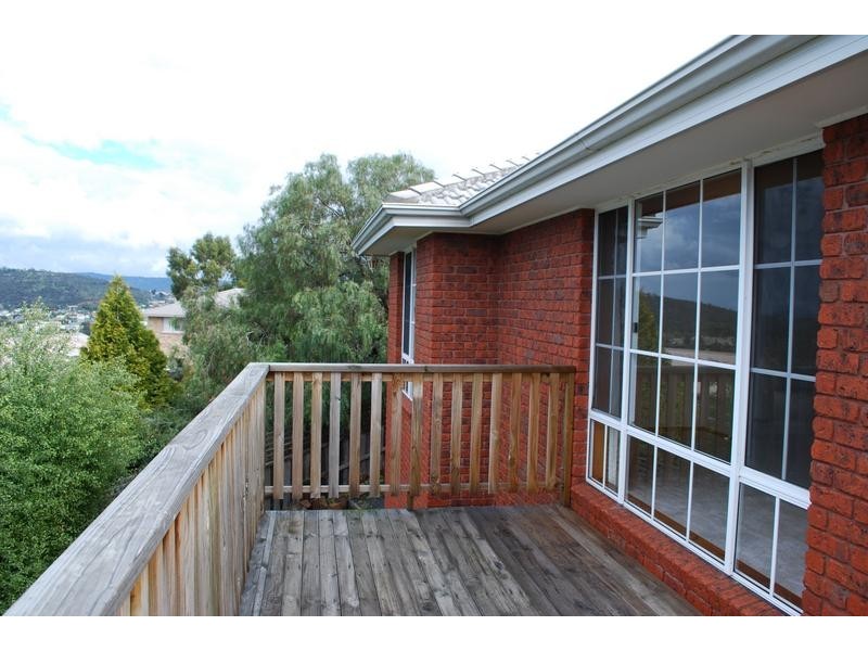 2/52 Lucinda Parade, Lutana TAS 7009