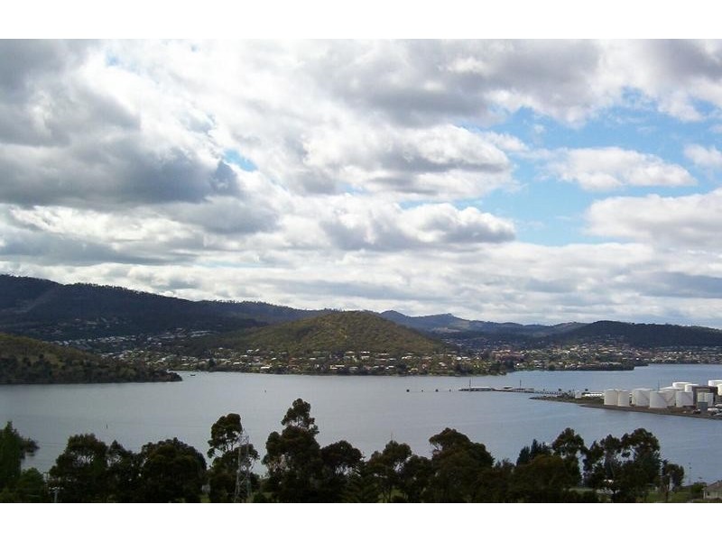 2/52 Lucinda Parade, Lutana TAS 7009