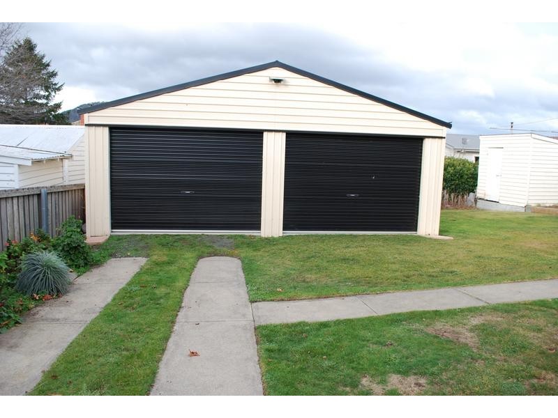 11 Keynsham Road, Claremont TAS 7011