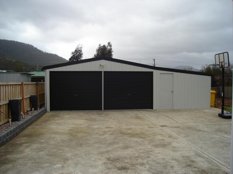 13 Fifth Avenue, New Norfolk TAS 7140