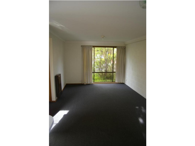 25/4 Clifford Court, Howrah TAS 7018