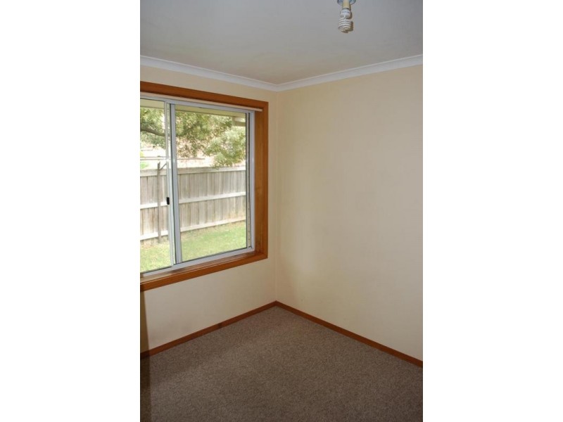 1/27 Cuthbertson Place, Lenah Valley TAS 7008