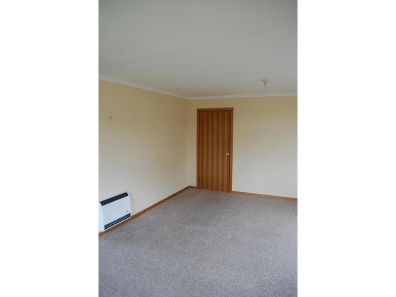 1/27 Cuthbertson Place, Lenah Valley TAS 7008