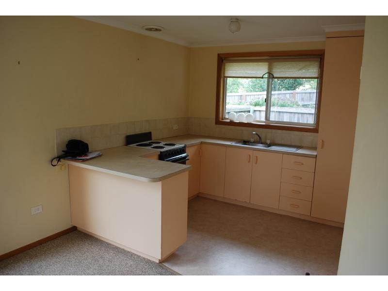 1/27 Cuthbertson Place, Lenah Valley TAS 7008