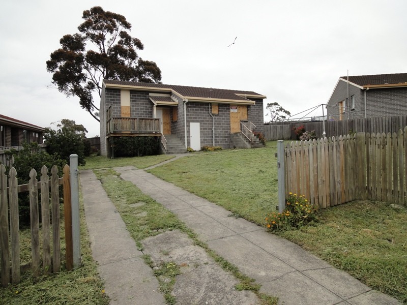 17 Fontain Circle, Rokeby TAS 7019