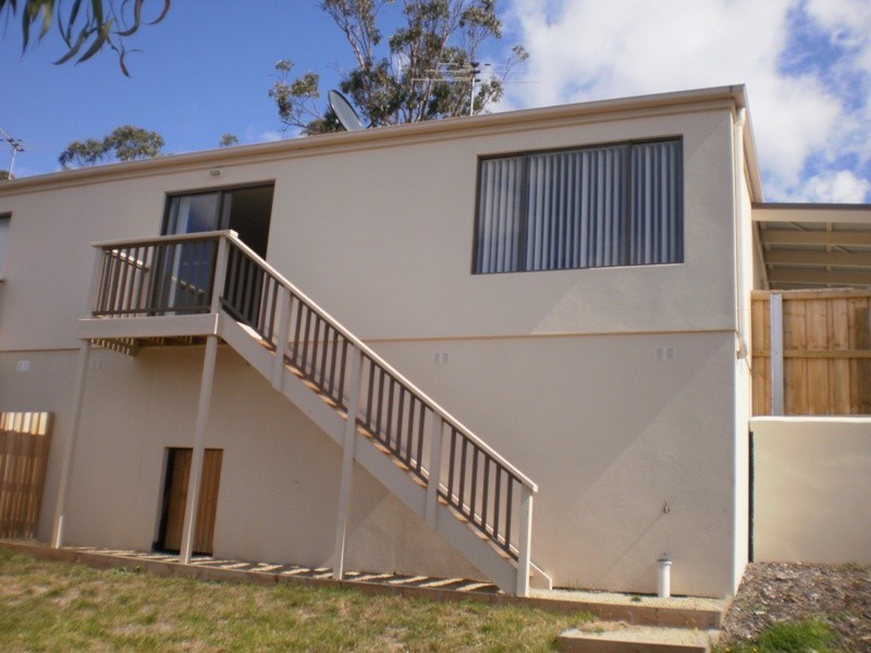 2 & 3/13 Emmaline Court, Rokeby TAS 7019