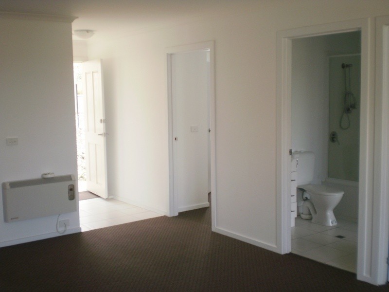 2 & 3/13 Emmaline Court, Rokeby TAS 7019