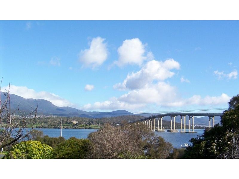 3a Kellatie Road, Rosny TAS 7018
