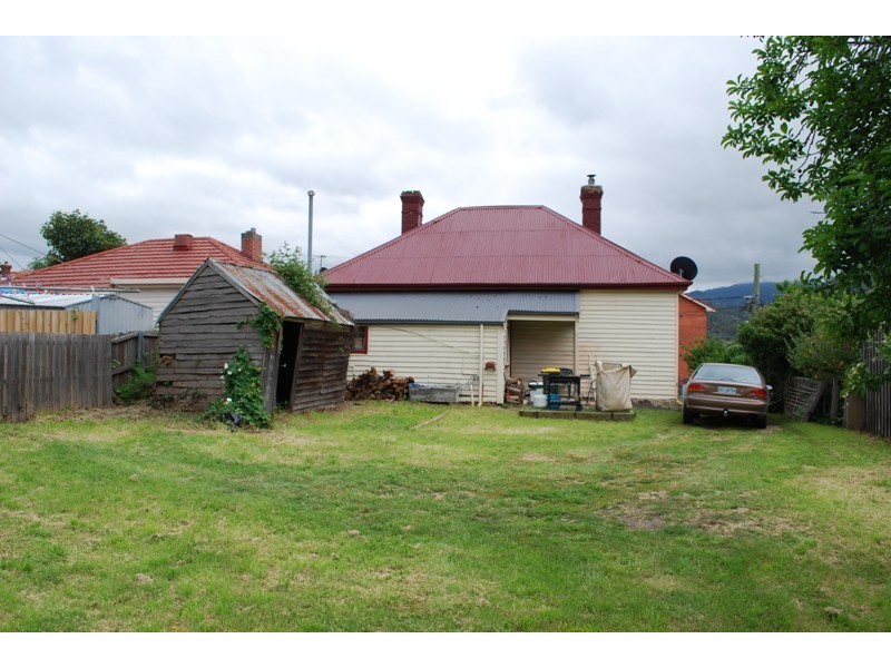 25 Pioneer Avenue, New Norfolk TAS 7140