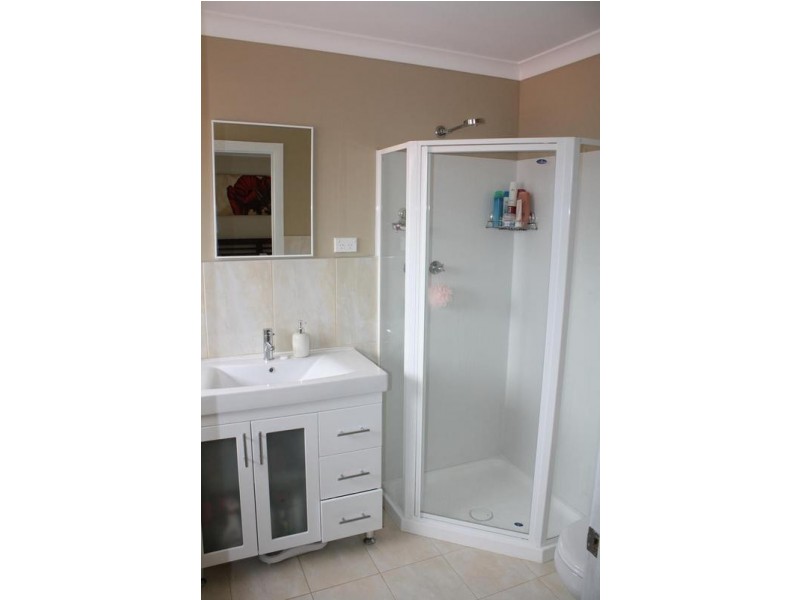 2/12 Bonnet Place, Mornington TAS 7018