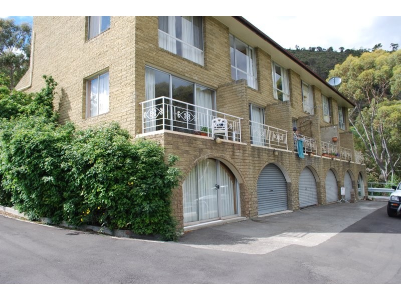 4/64 Waterworks Road, Dynnyrne TAS 7005