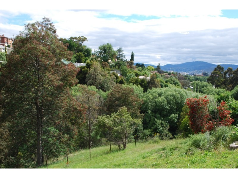 4/64 Waterworks Road, Dynnyrne TAS 7005