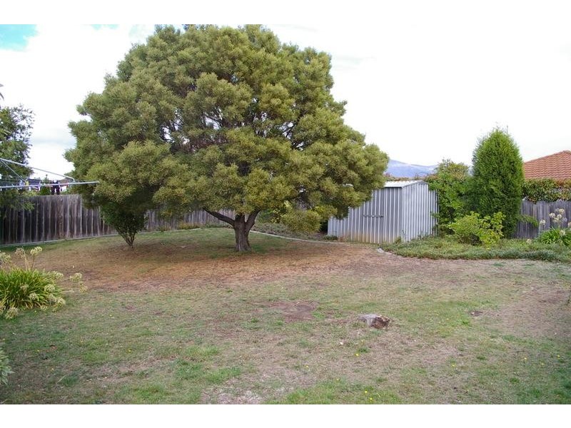 15 Lucinda Parade, Lutana TAS 7009