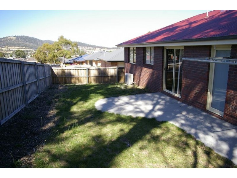 10/111 Burtonia Street, Rokeby TAS 7019