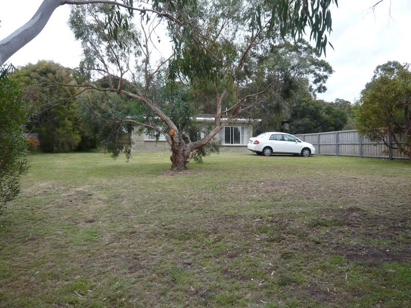 559 Shark Point Road, Penna TAS 7171